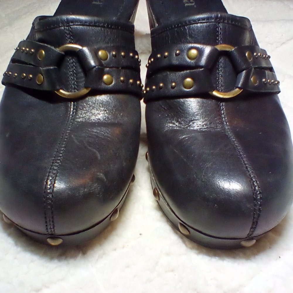 Ana size 8 1/2, Black, clogs